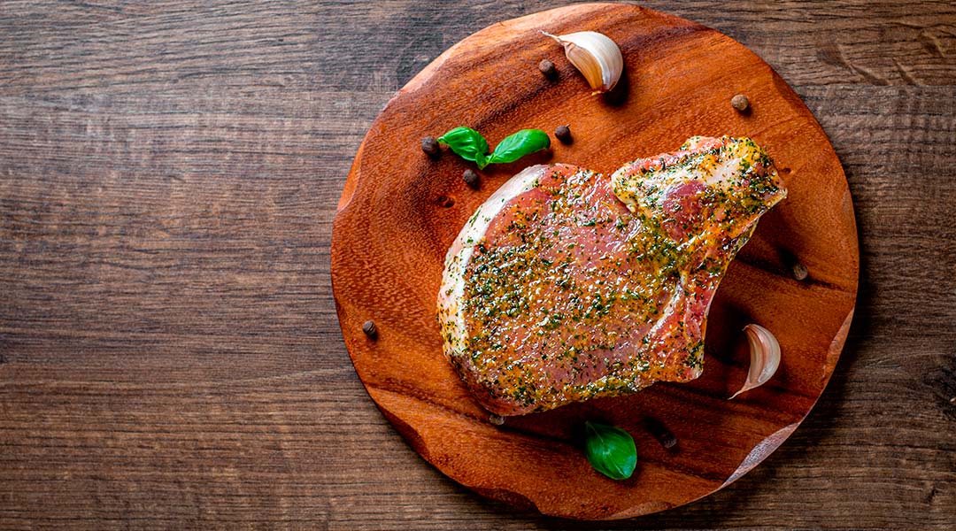 Cómo marinar carnes para sabores gourmet