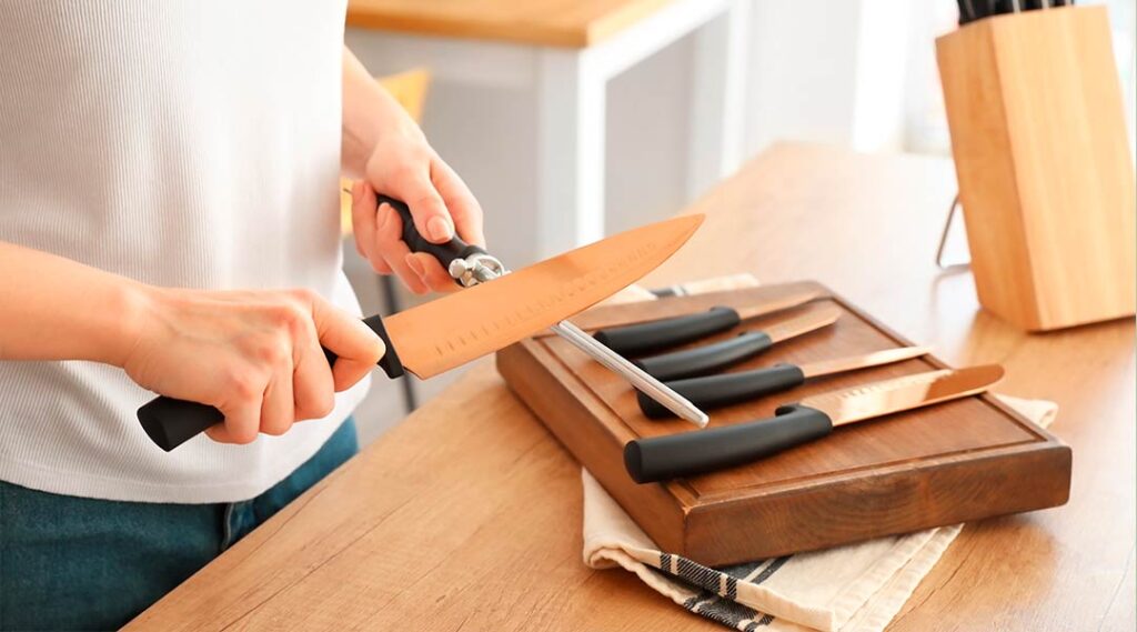 Utensilios esenciales para dominar los trucos culinarios