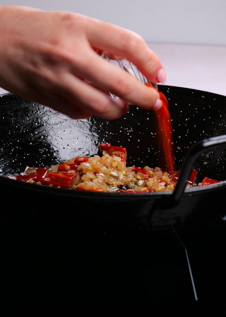 Sofrito de verduras en arroz a la catalana