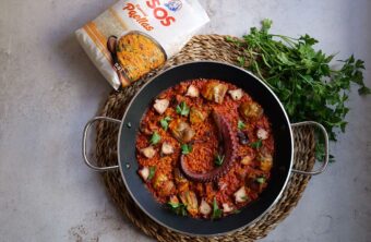 paella de pulpo y alcachofas