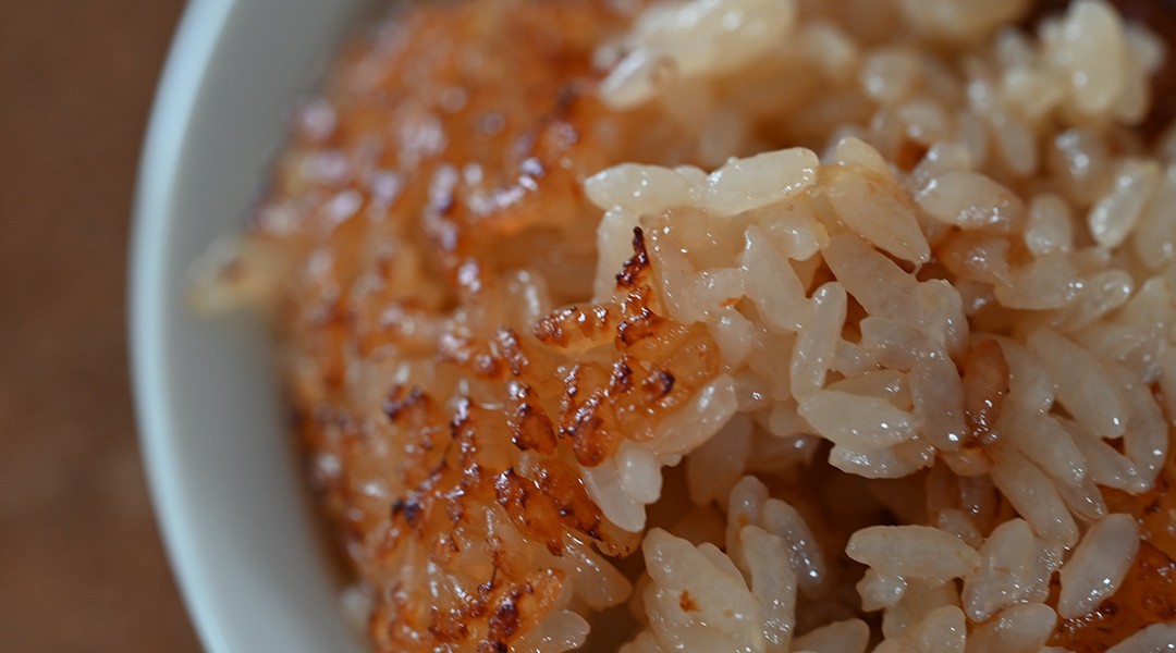 ¿Qué es el arroz quemado y por qué ocurre?