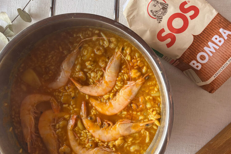 Foto de Arroz con sepia y langostinos: receta fácil y deliciosa