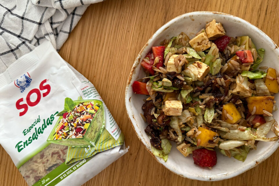 Ensalada de aguacate y mango deliciosa y refrescante