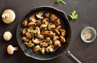 Qué es pochar: descubre los secretos de esta técnica culinaria esencial