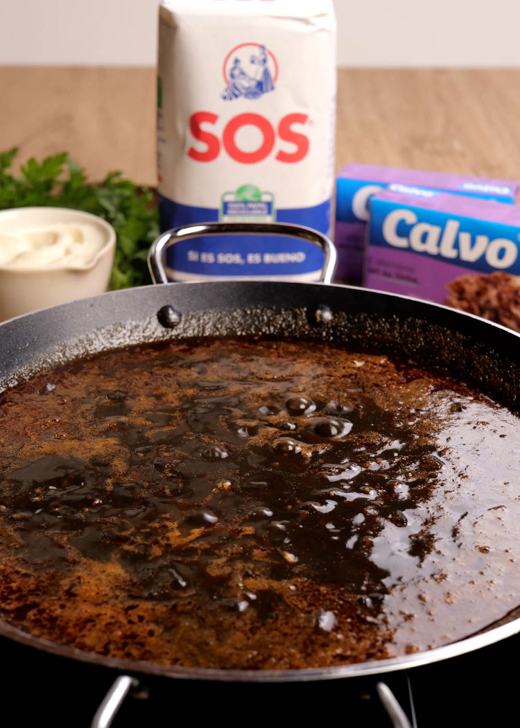 Cocinar Arroz con calamares en su tinta