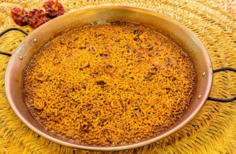 Cómo hacer salmorreta: el secreto alicantino que revolucionará tus arroces y fideuás