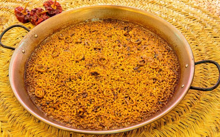 Cómo hacer salmorreta: el secreto alicantino que revolucionará tus arroces y fideuás