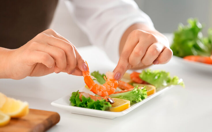 Con qué acompañar las gambas cocidas: ideas deliciosas que te sorprenderán