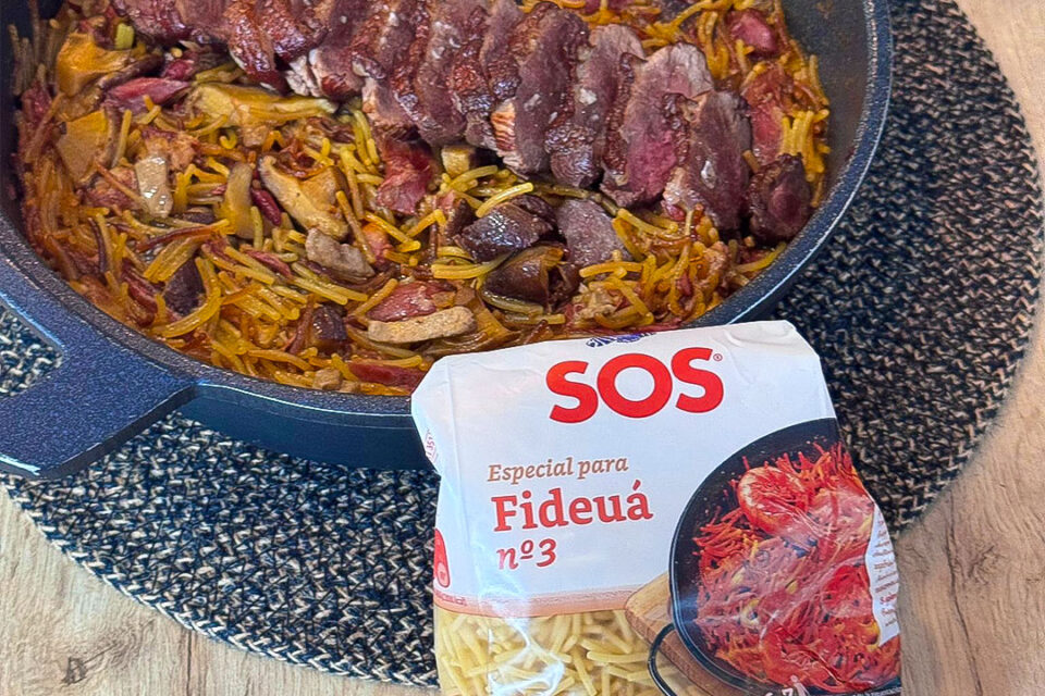 Fideuá de pato y foie para deslumbrar a tus invitados