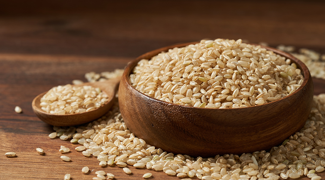 ¿Por qué el arroz integral es saludable? Descubre sus beneficios