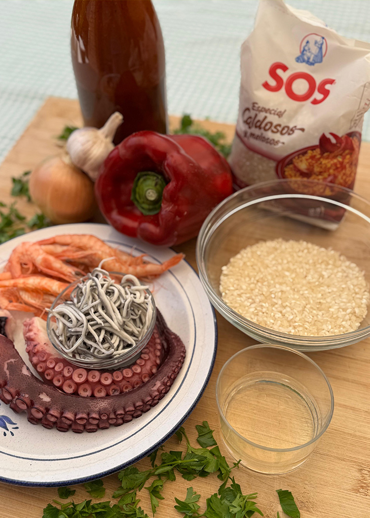 ingredientes para arroz meloso con pulpo y gambas