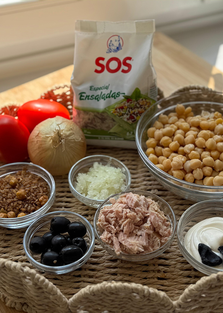 ingredientes para ensalada de garbanzos y arroz