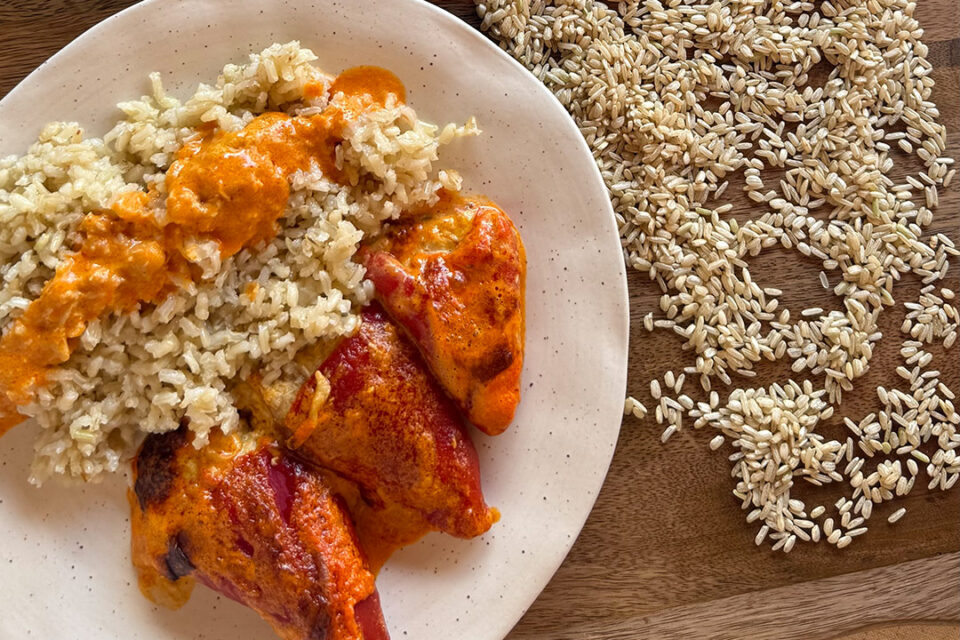 Pimientos rellenos de arroz que encantarán a tu familia
