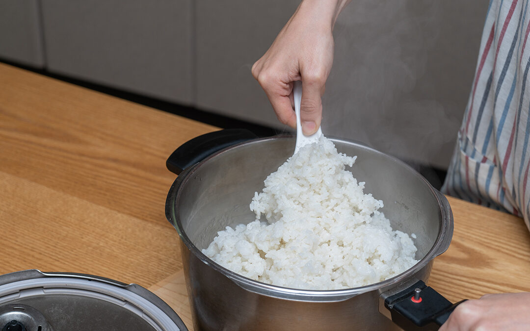 Aprende a cocinar arroz en olla express de forma rápida y fácil