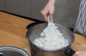 Aprende a cocinar arroz en olla express de forma rápida y fácil