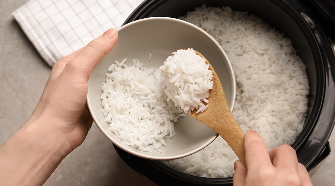 ¿Cuánto tiempo necesita el arroz blanco para cocerse?
