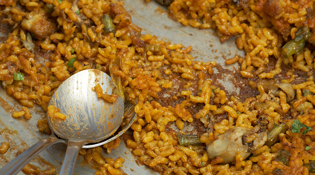 ¿Qué es el socarrat y por qué es tan importante en la paella?