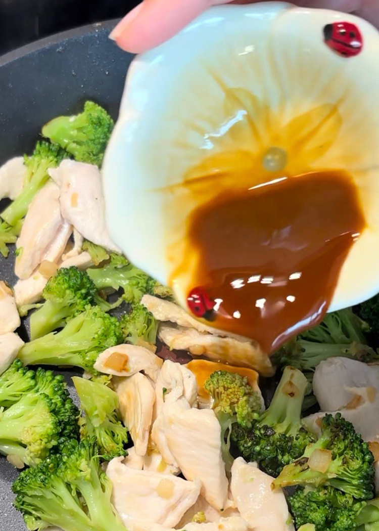 salsa soja para arroz con pollo y brocoli