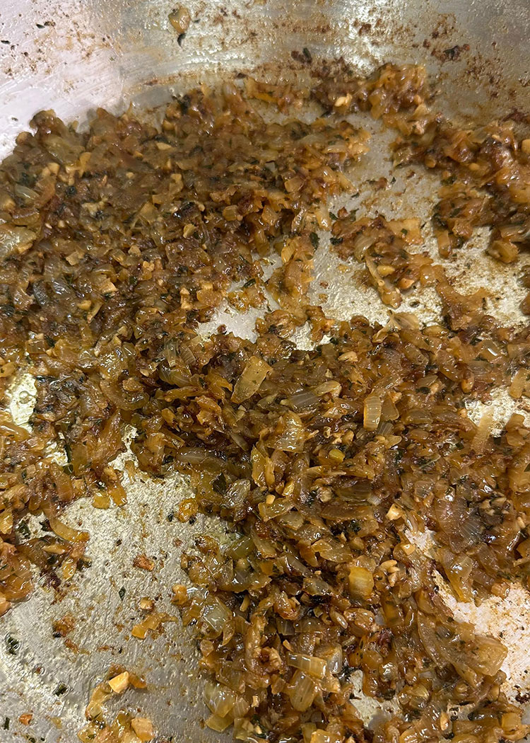 sofreir cebolla para paella ciega