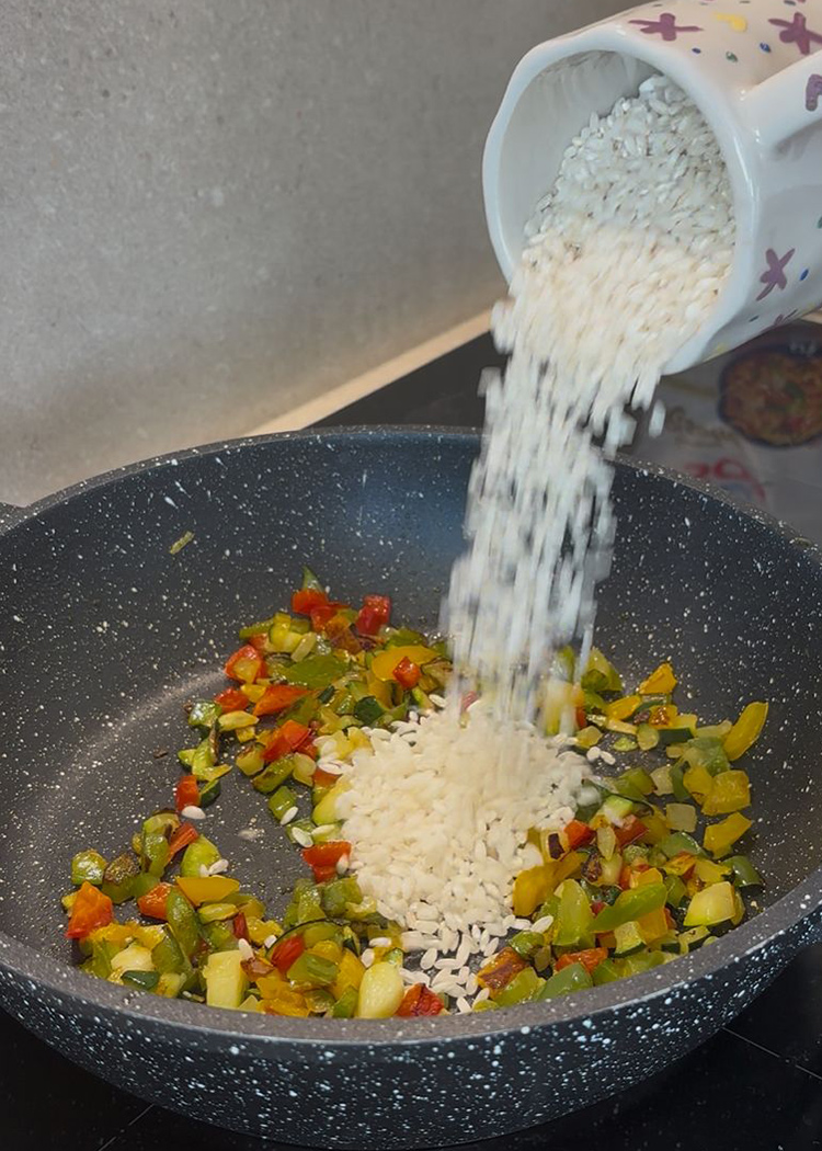 añadir arroz para risotto de verdura