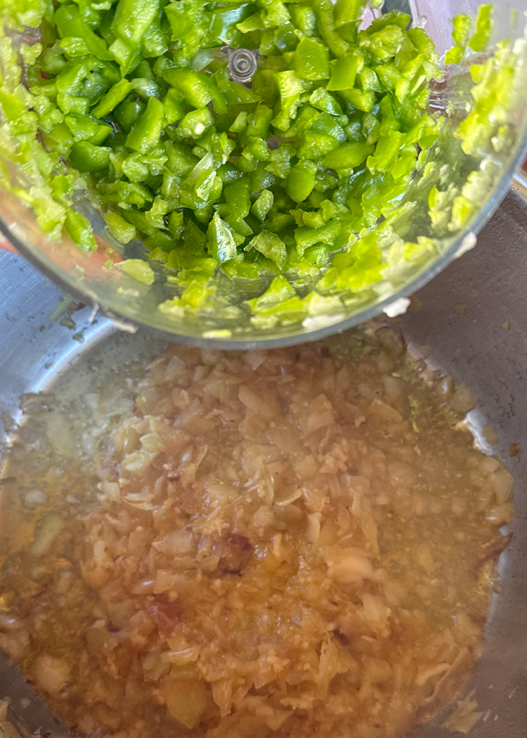 sofrito para arroz con alcachofas caldoso